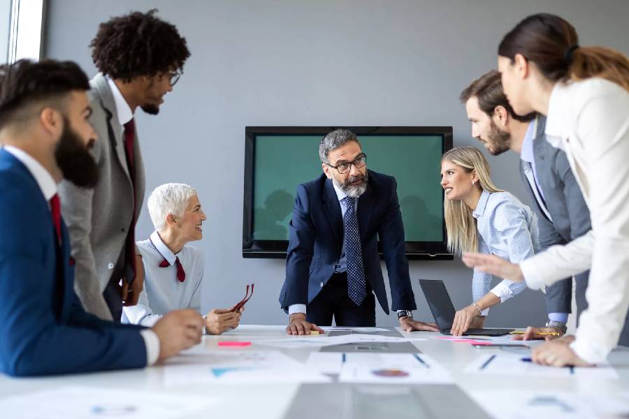 رهبری بر اساس ارزش های انسانی