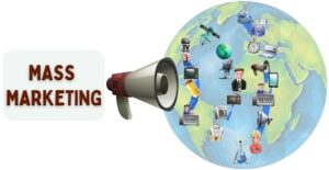بازاریابی انبوه چیست؟ (کاربردها، مزایا و معایب Mass Marketing )
